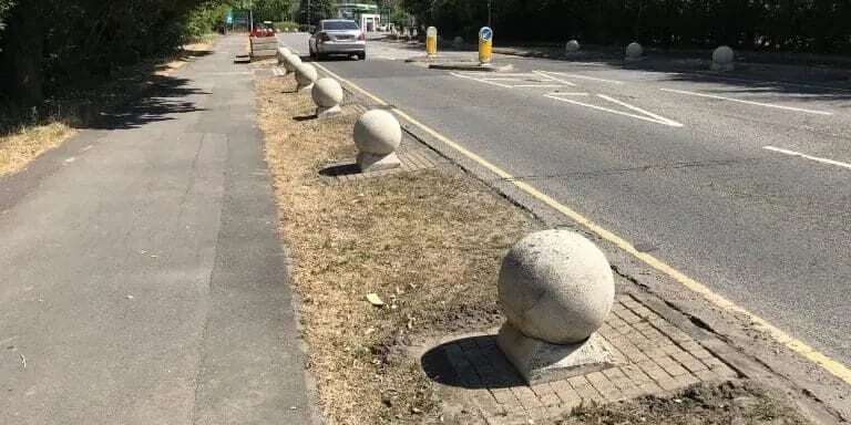 bollards 2